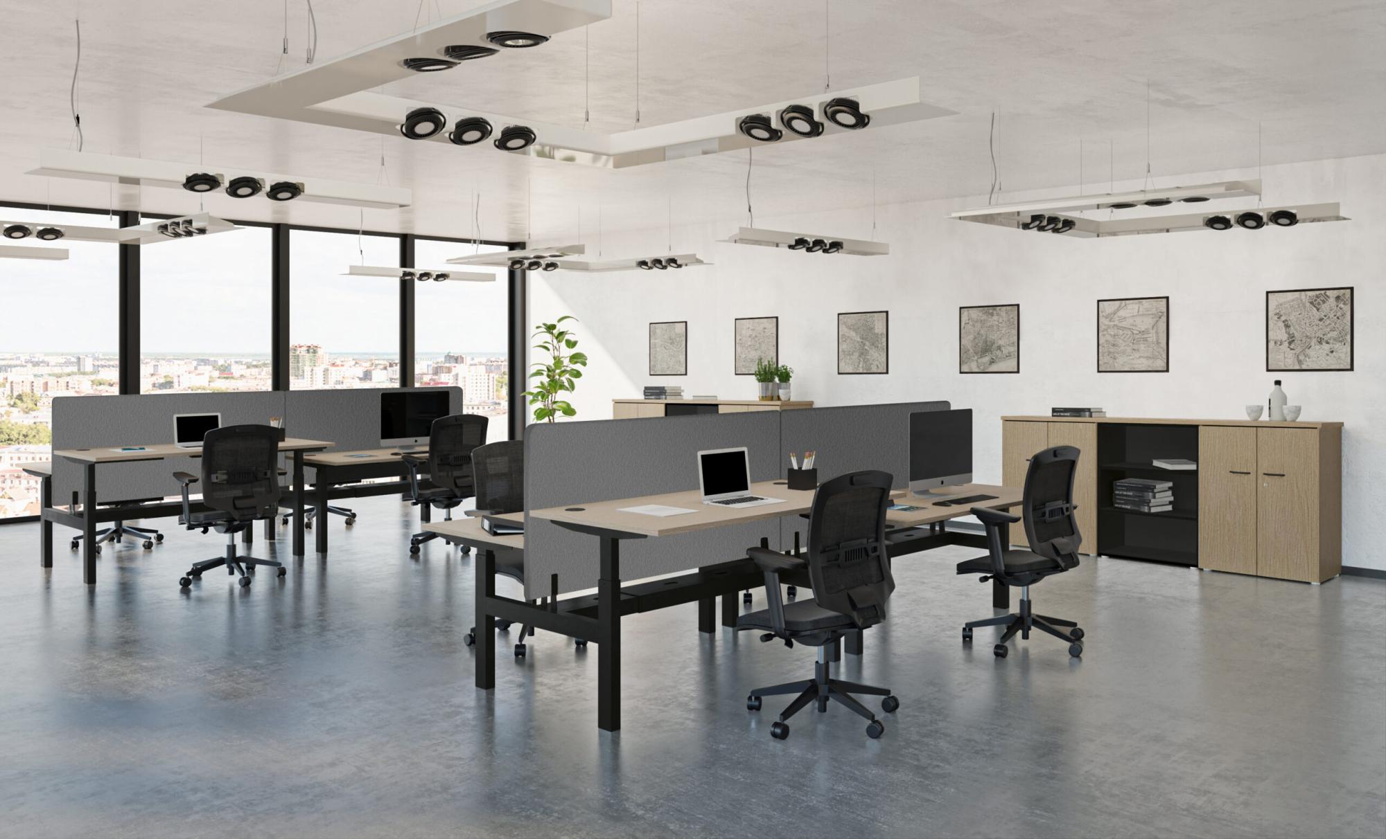 Bureaux tertiaires modernes et ergonomiques aménagés avec du matériel professionnel